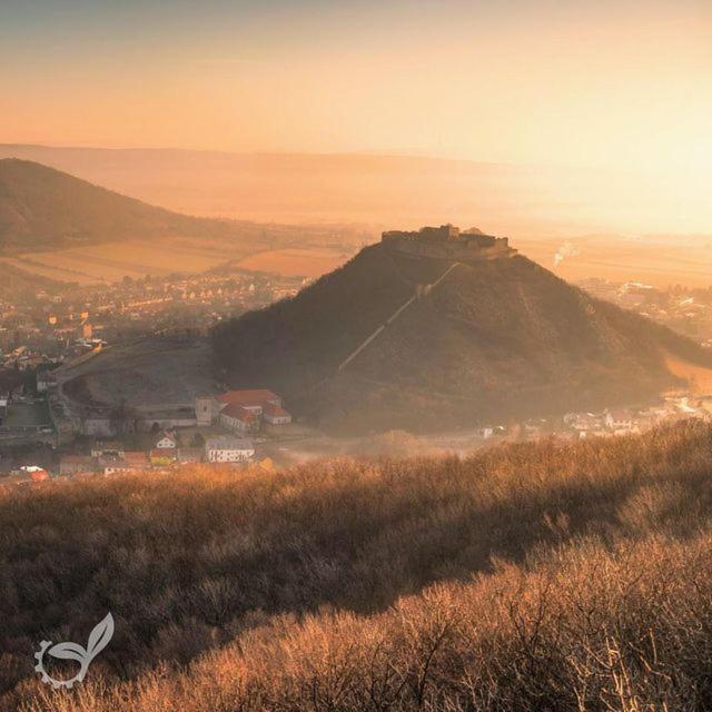 Sunrise Kube Villa Hainburg an der Donau Exterior photo